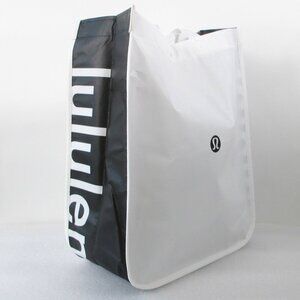 LARGE LULULEMON TOTE BAG